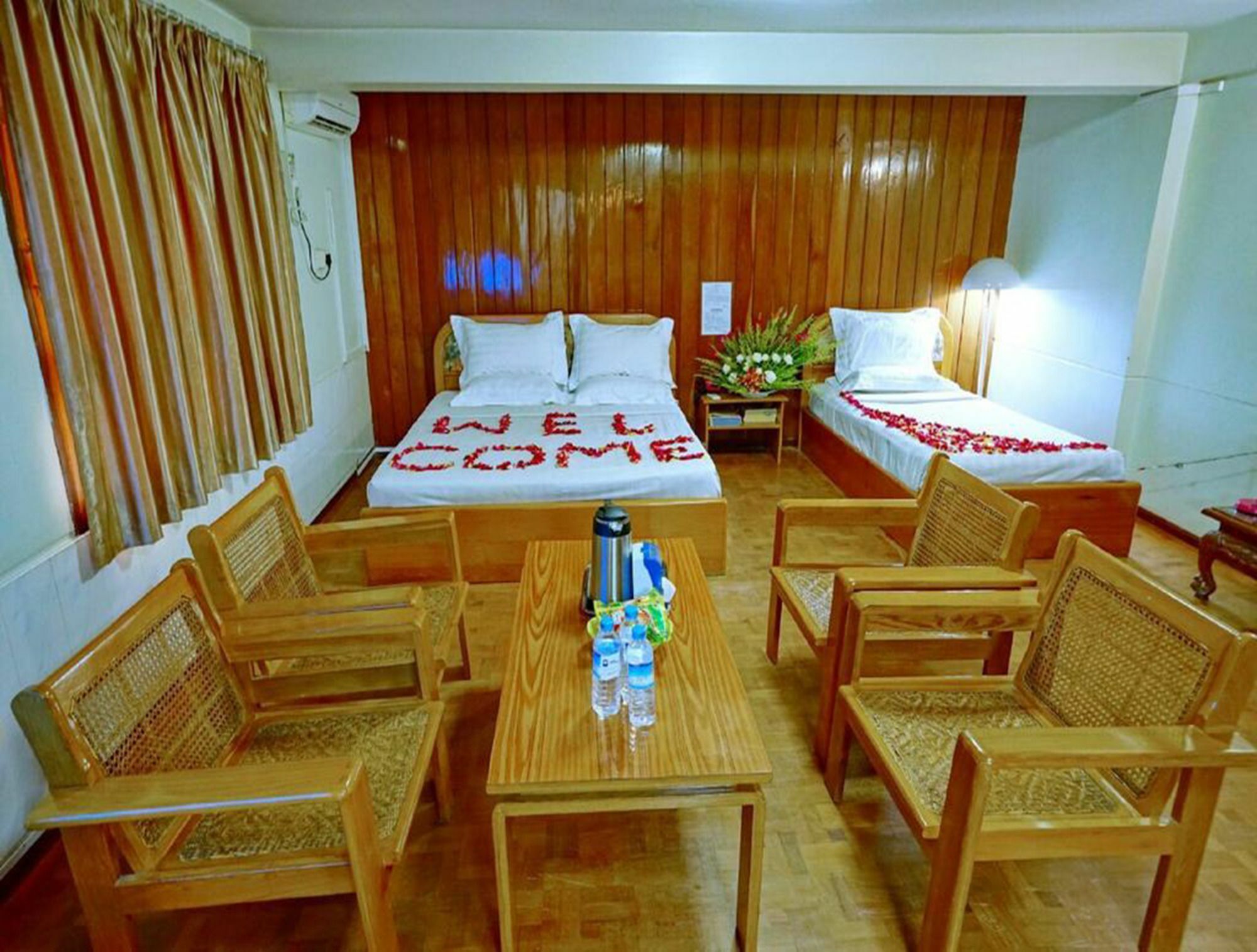 Taim Phyu Hotel Мандалай Екстер'єр фото