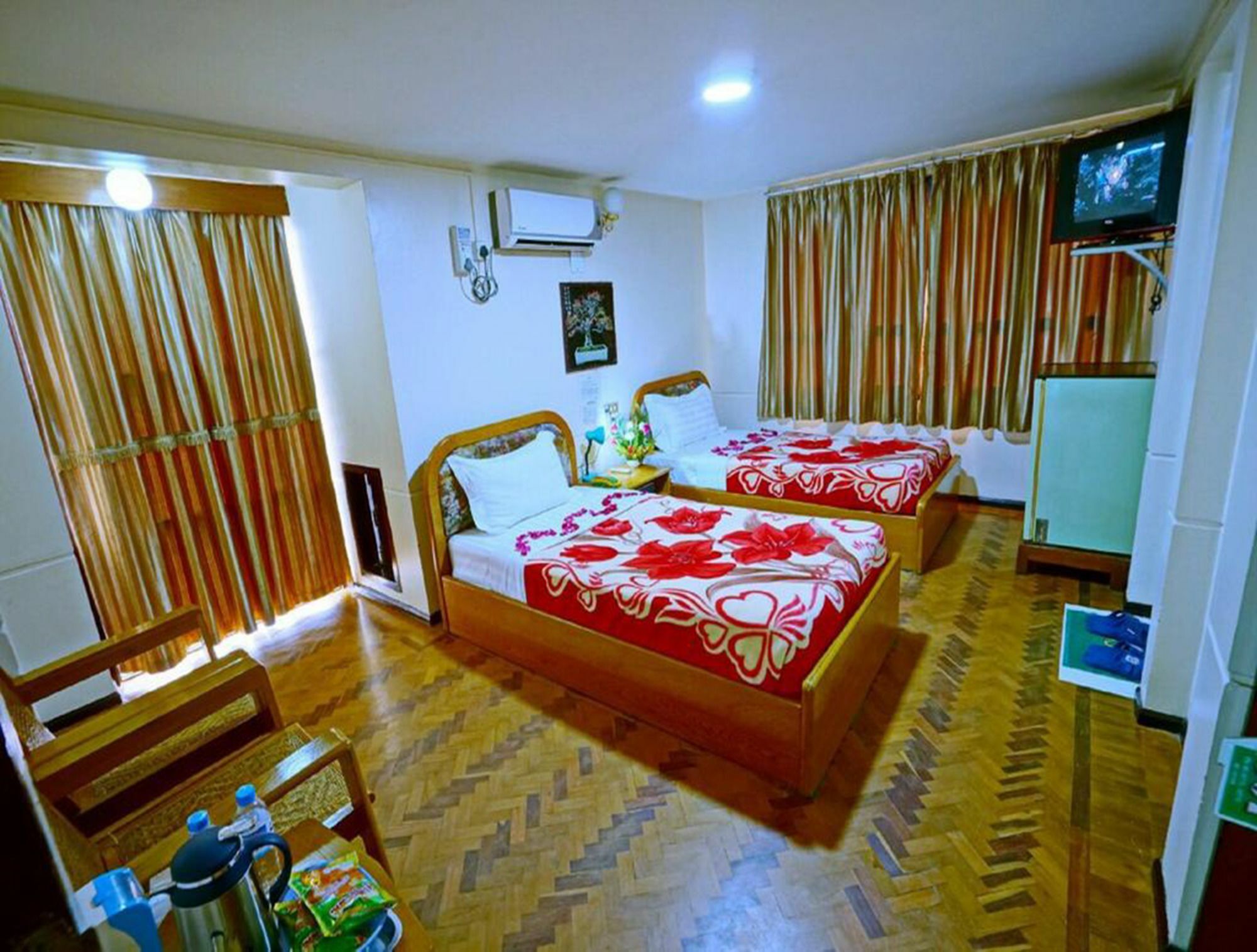 Taim Phyu Hotel Мандалай Екстер'єр фото